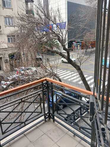 Satılır  obyekt 395 m², 28 May m., photo 5 from 14