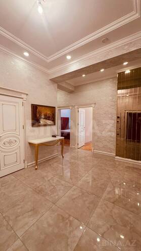Продается 3-комн. новостройка 151 м², м. 8 ноября, photo 1 from 21
