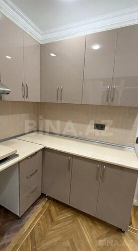 İcarəyə verilir 3 otaqlı köhnə tikili 850 m², İnşaatçılar m., photo 5 from 12