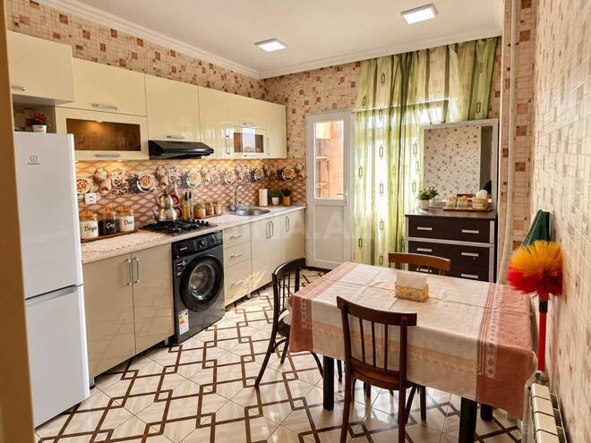 İcarəyə verilir 2 otaqlı köhnə tikili 65 m², Qara Qarayev m., photo 6 from 12