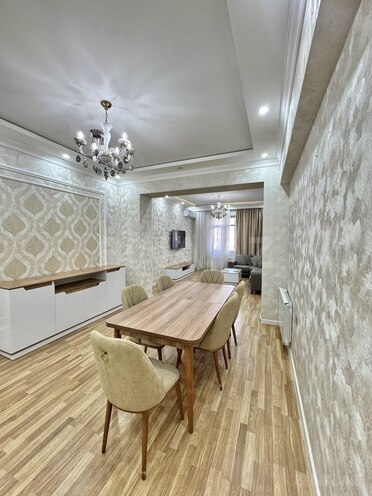 Сдаётся 2-комн. новостройка 110 м², м. 8 ноября, photo 10 from 14