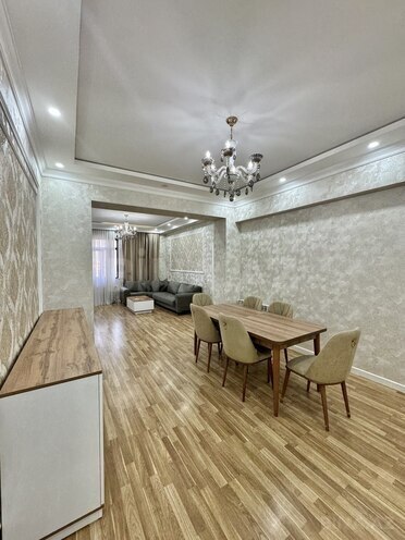 Сдаётся 2-комн. новостройка 110 м², м. 8 ноября, photo 9 from 14