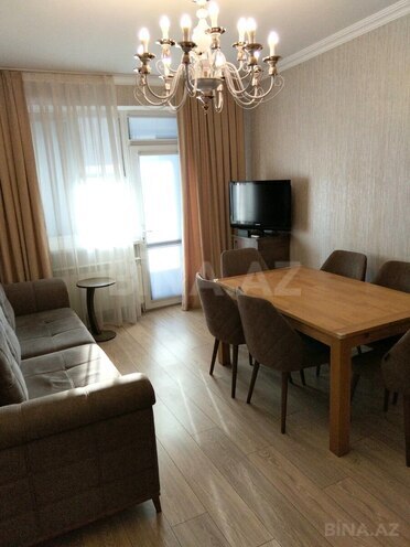 Продаётся 3-комн. вторичка 80 м², м. Нариман Нариманов, photo 10 from 19
