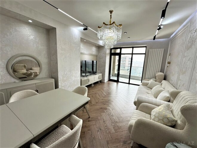 Сдаётся 3-комн. новостройка 150 м², м. 8 ноября, photo 1 from 25
