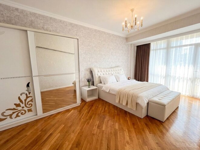Сдаётся 3-комн. новостройка 100 м², м. Низами, photo 8 from 14