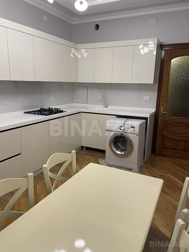 Сдаётся 2-комн. новостройка 91 м², м. 8 ноября, photo 12 from 18