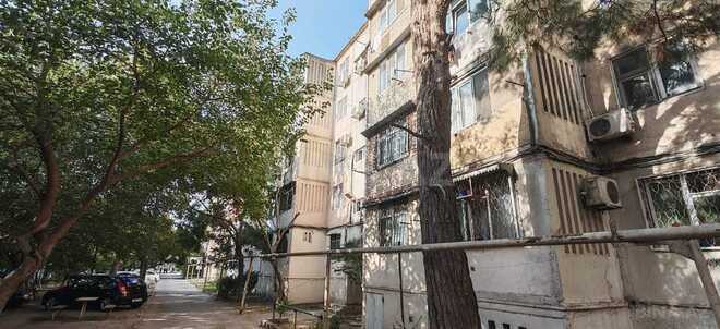 Satılır 2 otaqlı köhnə tikili 50 m², Xalqlar Dostluğu m., photo 1 from 15
