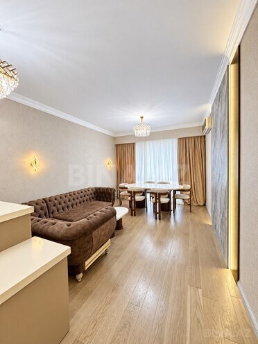 İcarəyə verilir 3 otaqlı yeni tikili 75 m², Bakmil m., photo 1 from 13