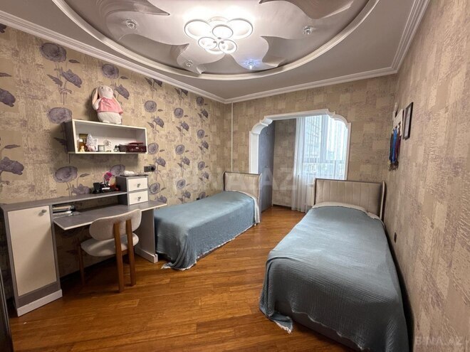 Продаётся 3-комн. вторичка 90 м², м. Халглар Достлугу, photo 8 from 19