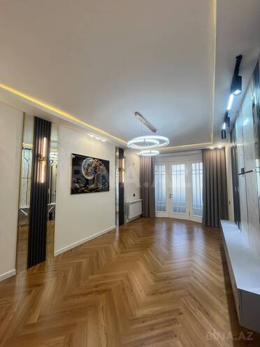 Продаётся 3-комн. вторичка 65 м², м. Ази Асланов, photo 3 from 20