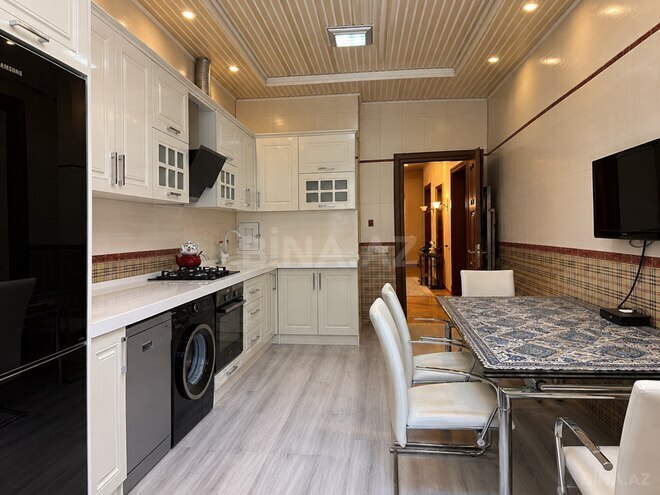 Сдается 3-комн. новостройка 135 м², м. Низами, photo 7 from 26