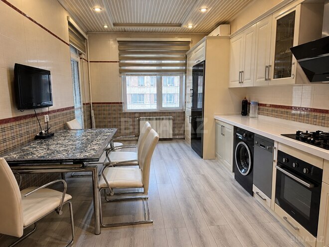 Сдается 3-комн. новостройка 135 м², м. Низами, photo 6 from 26