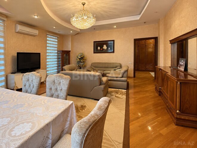 Сдается 3-комн. новостройка 135 м², м. Низами, photo 5 from 26