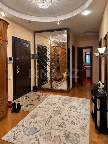 Сдается 3-комн. новостройка 135 м², м. Низами, photo 17 from 26