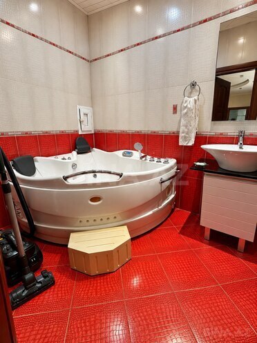 Сдается 3-комн. новостройка 135 м², м. Низами, photo 21 from 26