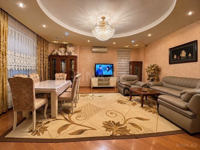 Сдается 3-комн. новостройка 135 м², м. Низами, photo 3 from 26