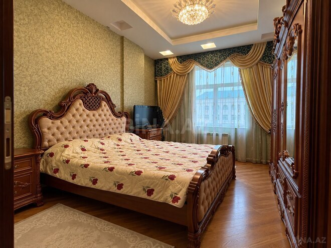 Сдается 3-комн. новостройка 135 м², м. Низами, photo 15 from 26