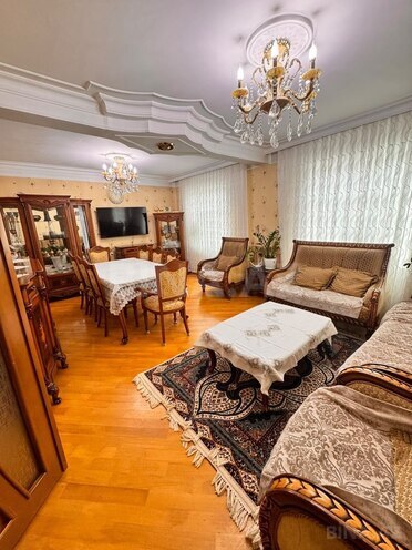 Продаётся 5-комн. вторичка 103 м², пос. Бакиханова, photo 1 from 22