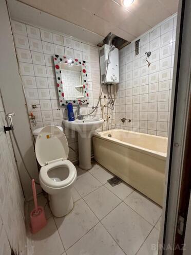 Продаётся 3-комн. вторичка 57 м², м. Нефтчиляр, photo 10 from 14