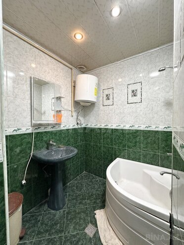Продаётся 2-комн. вторичка 55 м², м. Ази Асланов, photo 8 from 14