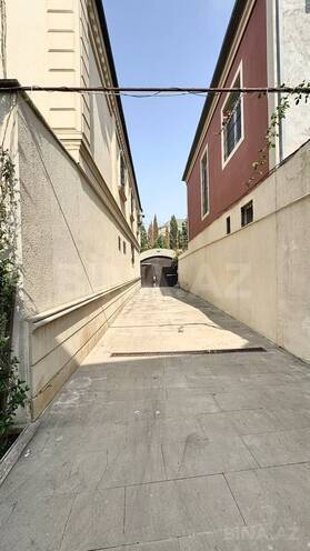 İcarəyə verilir 8 otaqlı həyət evi/bağ evi 360 m², Əhmədli m., photo 3 from 32