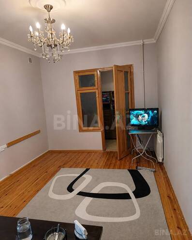 Продаётся 2-комн. вторичка 50 м², м. Иншаатчылар, photo 4 from 10