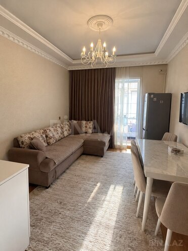 Satılır 2 otaqlı köhnə tikili 40 m², İnşaatçılar m., photo 1 from 12