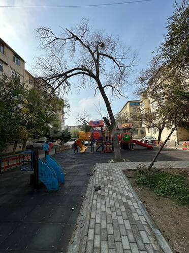 Satılır 3 otaqlı köhnə tikili 70 m², Həzi Aslanov m., photo 1 from 11