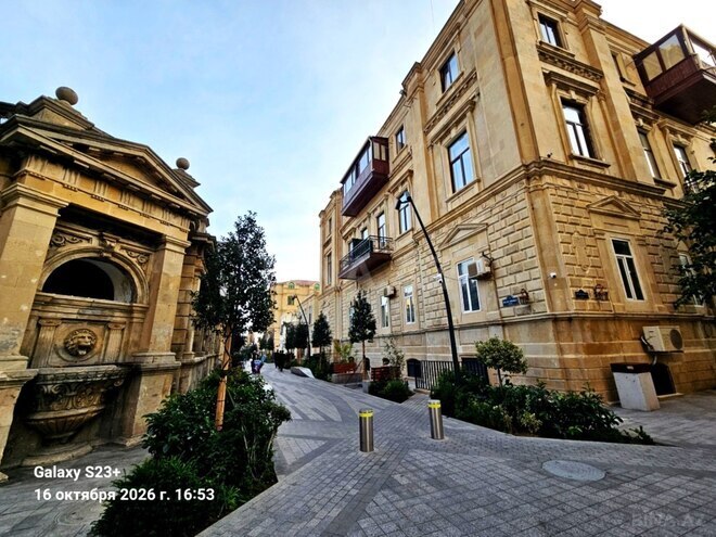 Satılır 4 otaqlı yeni tikili 245 m², Sahil m., photo 13 from 16