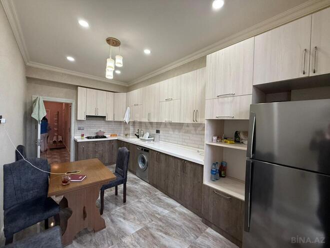 Продаётся 2-комн. новостройка 100 м², м. Элмляр Академиясы, photo 4 from 9