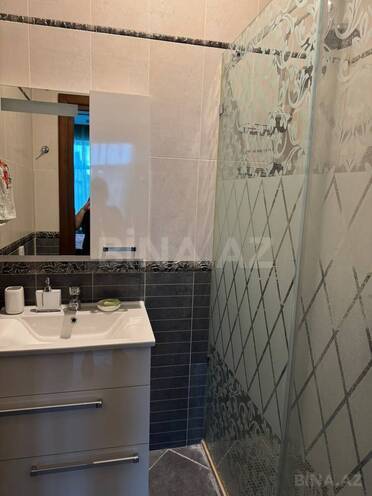 Сдаётся 3-комн. новостройка 135 м², м. Низами, photo 25 from 29