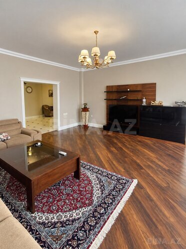 Сдаётся 3-комн. новостройка 160 м², м. 28 мая, photo 3 from 12