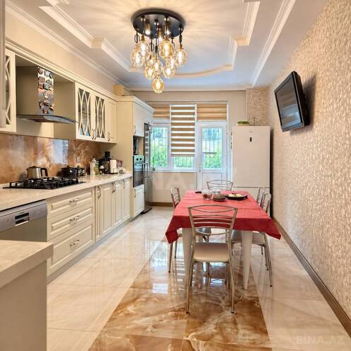 Продаётся 2-комн. новостройка 205 м², м. Низами, photo 7 from 13