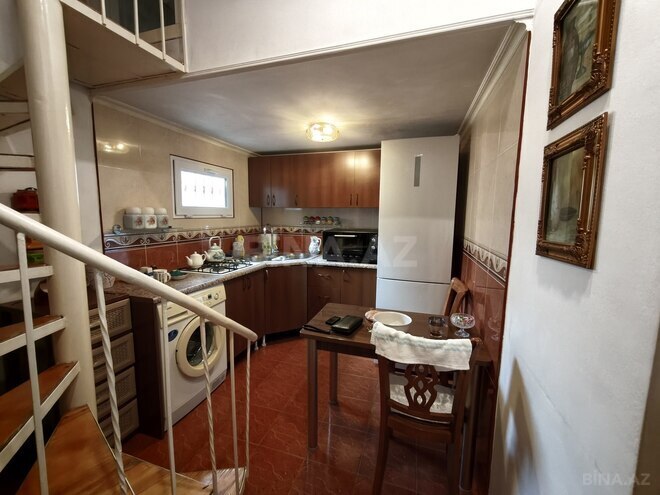 Продаётся 2-комн. вторичка 70 м², м. Низами, photo 13 from 24