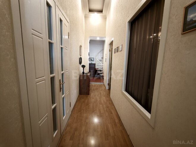 Продаётся 2-комн. вторичка 70 м², м. Низами, photo 11 from 24