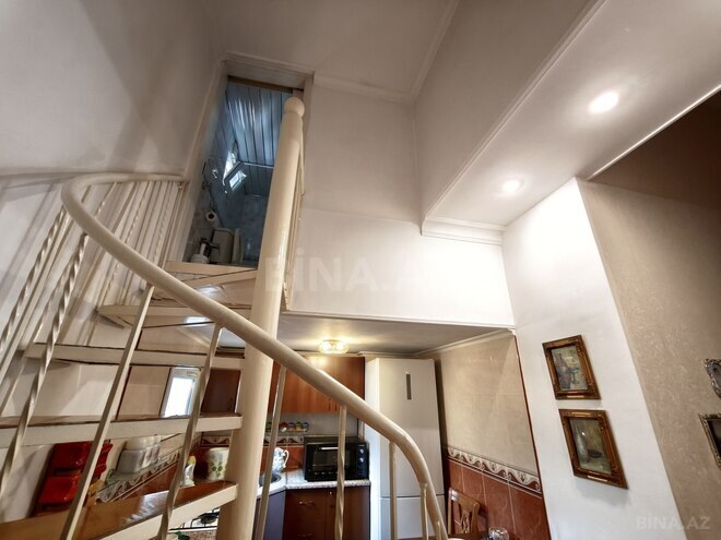 Продаётся 2-комн. вторичка 70 м², м. Низами, photo 15 from 24