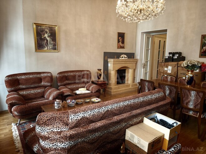 Продаётся 2-комн. вторичка 70 м², м. Низами, photo 6 from 24