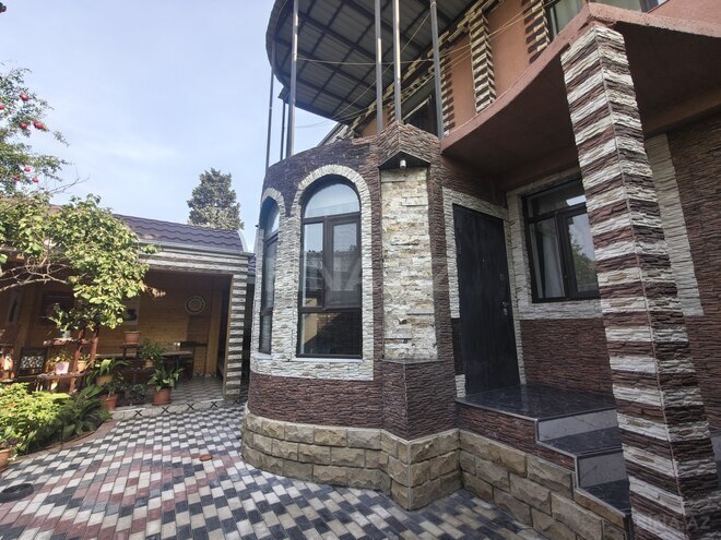 Сдаётся 5-комн. дом/дача 220 м², photo 1 from 17
