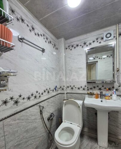 Satılır 2 otaqlı köhnə tikili 55 m², İnşaatçılar m., photo 15 from 21