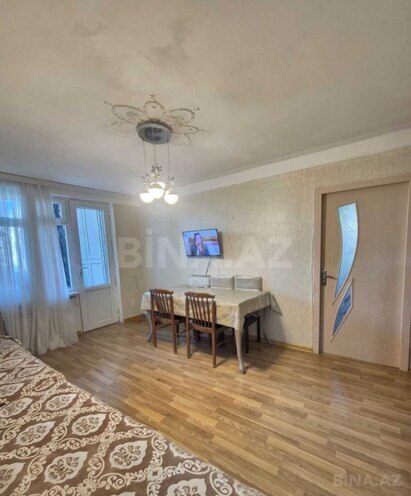 Satılır 2 otaqlı köhnə tikili 55 m², İnşaatçılar m., photo 3 from 21