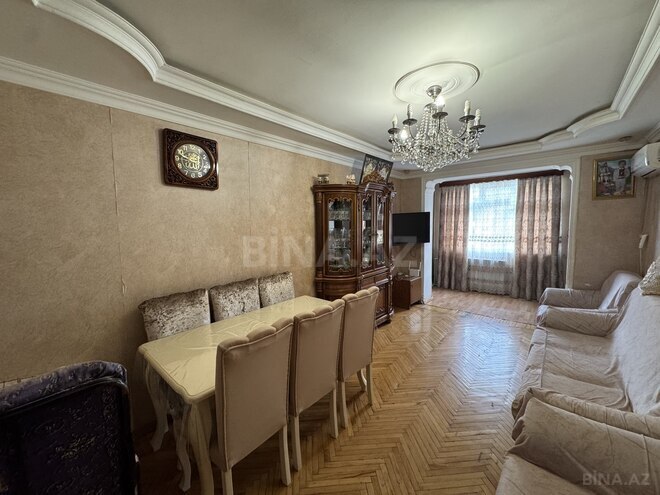 Satılır 2 otaqlı köhnə tikili 55 m², Xalqlar Dostluğu m., photo 3 from 21