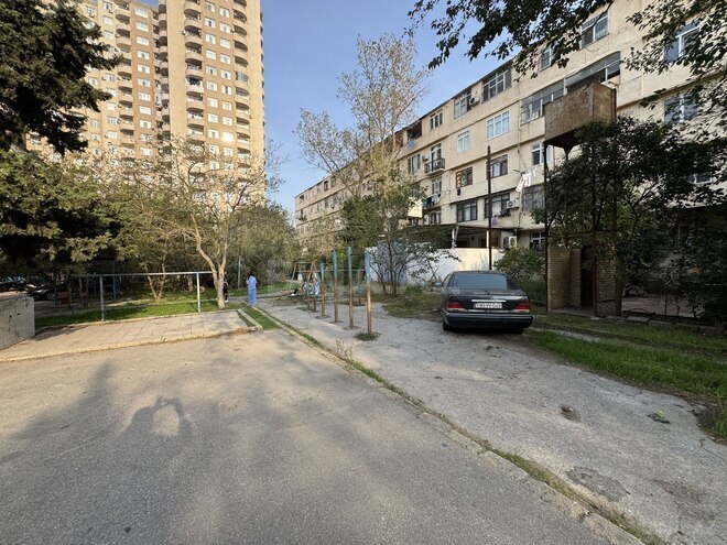 Satılır 2 otaqlı köhnə tikili 55 m², Xalqlar Dostluğu m., photo 1 from 21