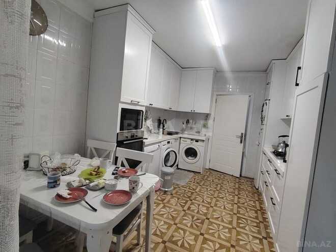Satılır 4 otaqlı köhnə tikili 100 m², Azadlıq Prospekti m., photo 9 from 13
