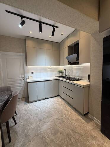 Продается 4-комн. вторичка 100 м², м. Ази Асланов, photo 13 from 18