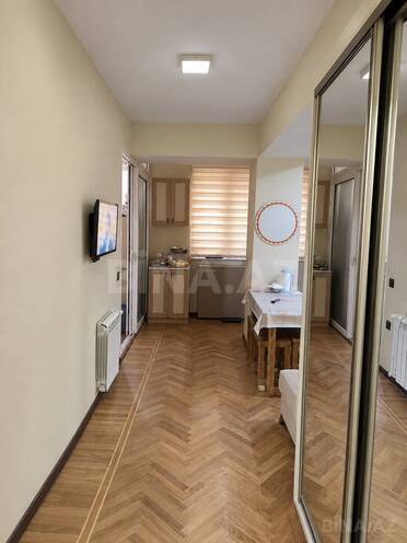 Продаётся 3-комн. вторичка 85 м², м. Элмляр Академиясы, photo 3 from 9