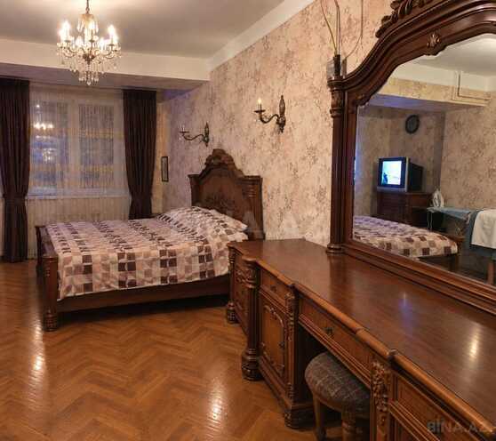 Продаётся 3-комн. вторичка 85 м², м. Элмляр Академиясы, photo 7 from 9