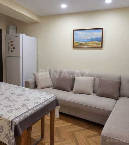 Продаётся 3-комн. вторичка 85 м², м. Элмляр Академиясы, photo 6 from 9
