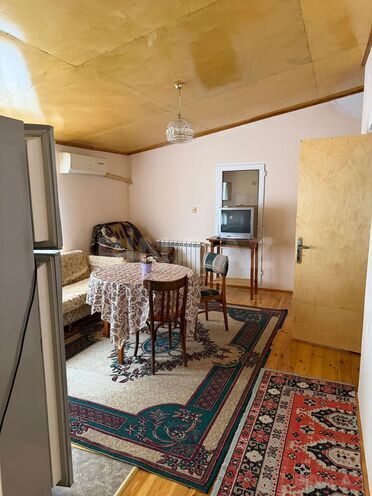 İcarəyə verilir 3 otaqlı həyət evi/bağ evi 75 m², Qaraçuxur q., photo 1 from 8