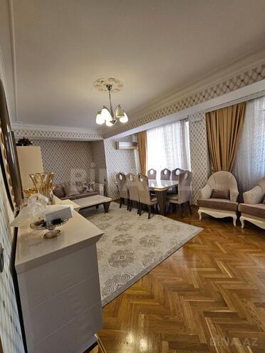 Продаётся 3-комн. новостройка 100 м², м. Элмляр Академиясы, photo 1 from 19