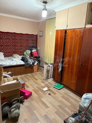 Satılır 2 otaqlı köhnə tikili 45 m², Elmlər Akademiyası m., photo 1 from 12